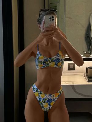 Бански Lemon 16